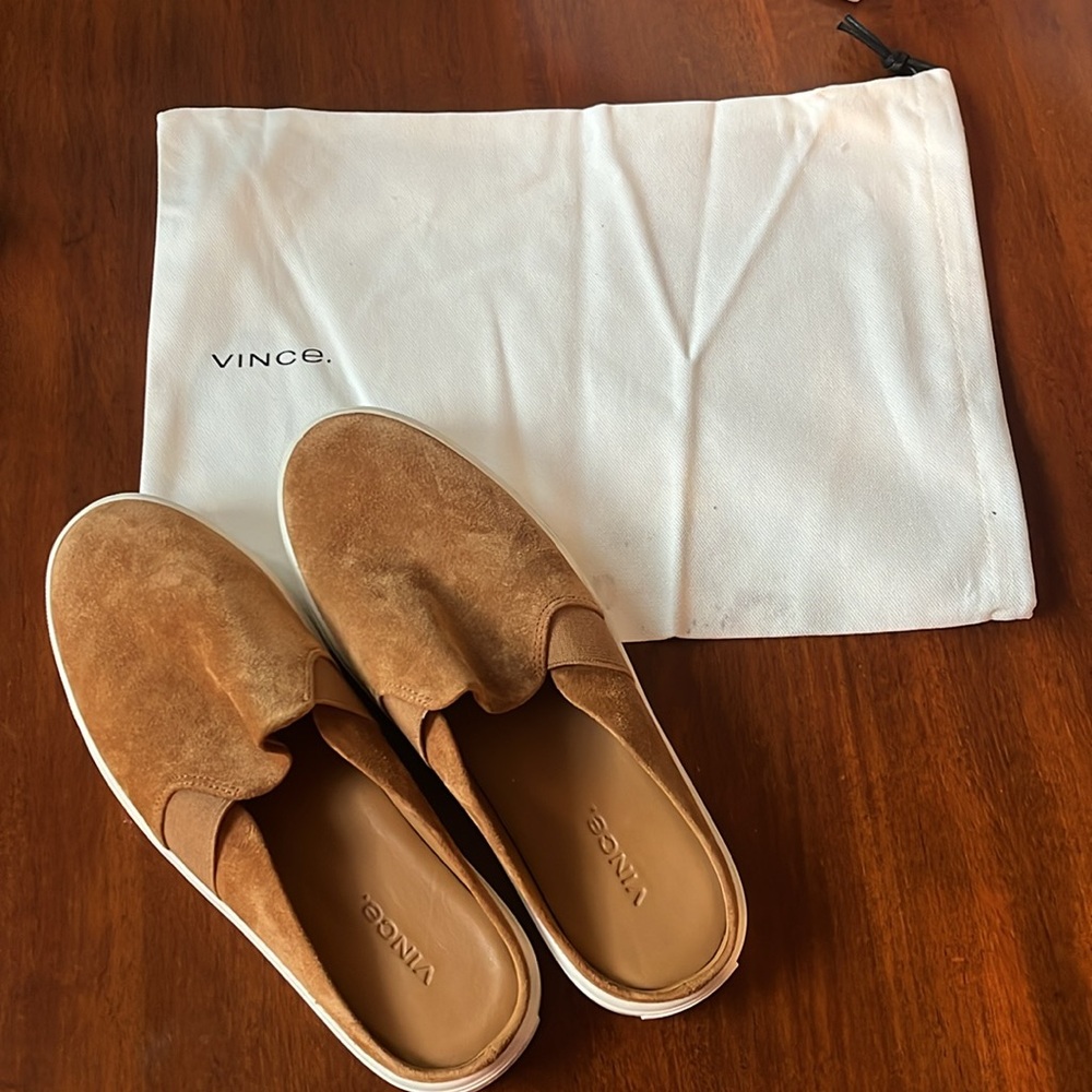 NWT Vince Blair Camel Suede Slip On Mule/Clog/Sneaker